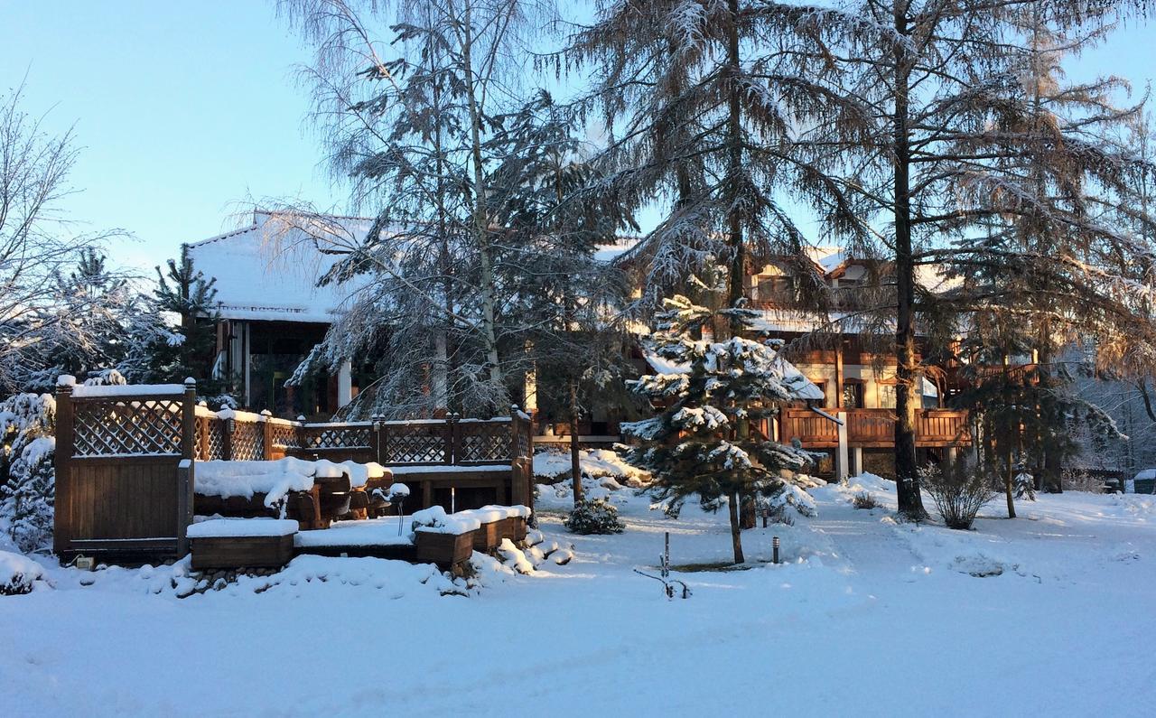 Stajnia Sarnowek Nad Jeziorem Rozany Rozajny Wielkie ภายนอก รูปภาพ